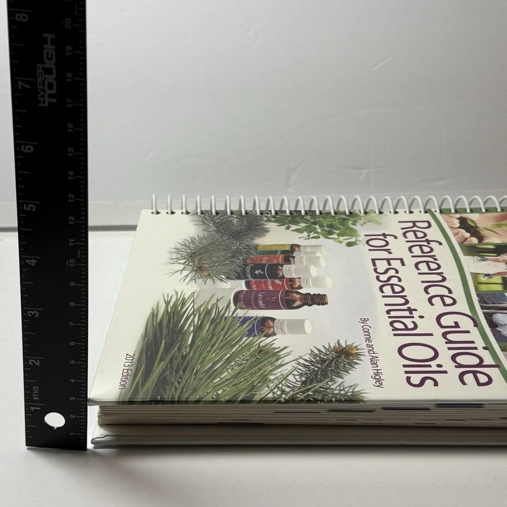 Quick Reference Guide for Essential‎ Oils 2013 - Spiral-bound - GOOD